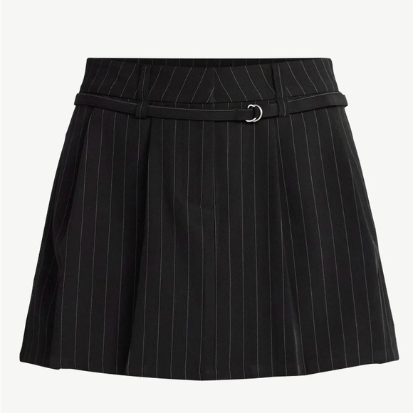No Boundaries Dresses & Skirts - 🌸2 for $25🌸 NWT Elegant Black Pinstripe Mini Skirt